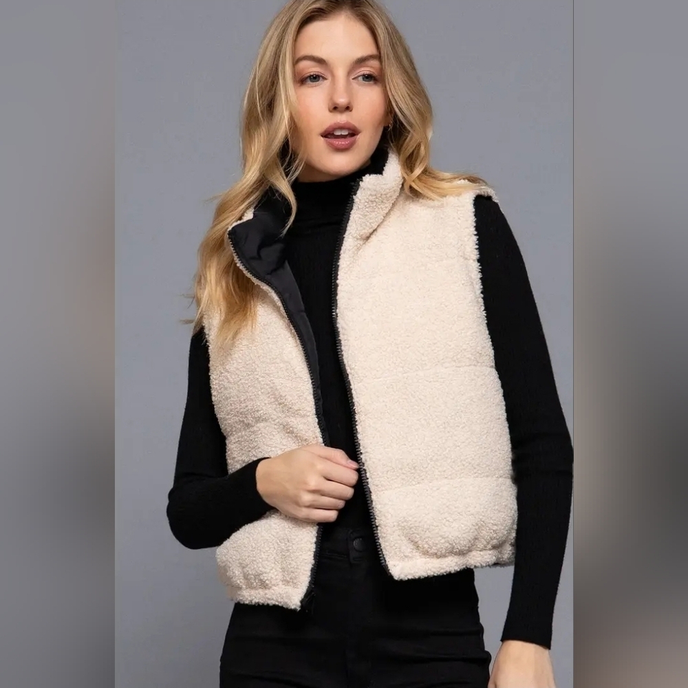 Reversible Fur Padding Vest - Picture 4 of 5